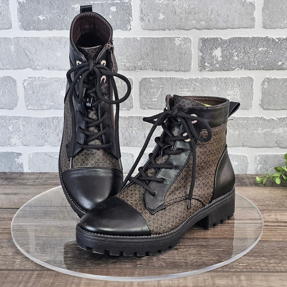 Daisy Fuentes Boots Lace Up Lug Sole Ankle Booties Monogram Bling Accent 5.5M